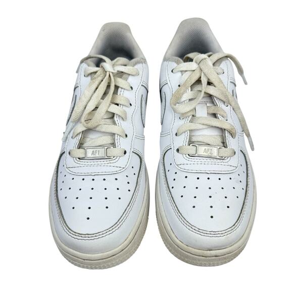 NIKE AIR FORCE 1 Low White Sneakers Size 4.5Y Big Boy - Picture 3 of 15